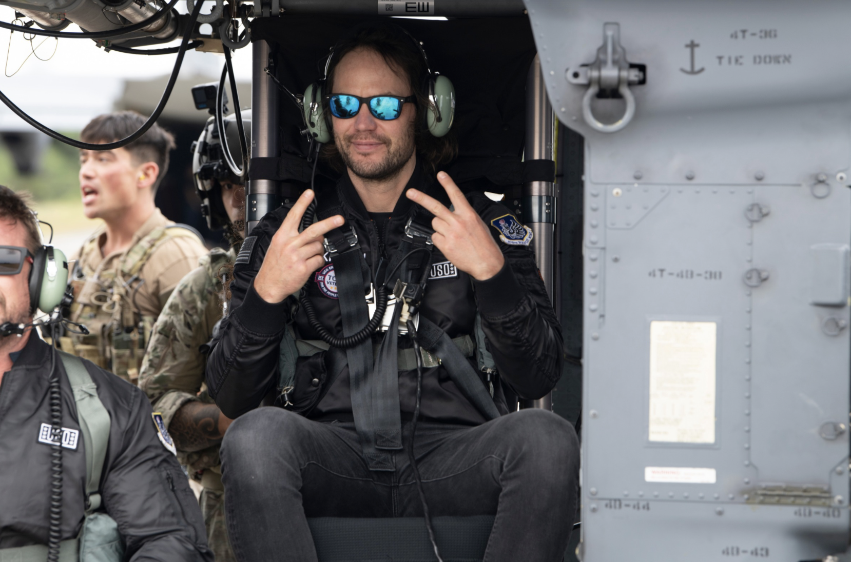 Taylor Kitsch / Dark Wolf